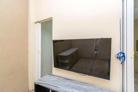 Casa para alugar com 45m², 2 quartos e 1 vagaSala - Televisão