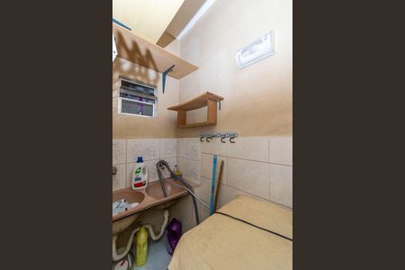 Casa para alugar com 45m², 2 quartos e 1 vagaÁrea de Serviço