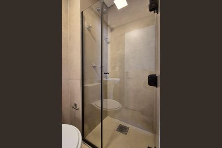 Apartamento à venda com 178m², 2 quartos e 3 vagas Apartamento à venda com 178m², 2 quartos e 3 vagasBanheiro de Serviço
