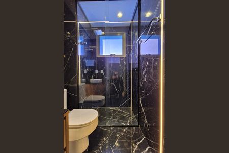 Apartamento à venda com 178m², 2 quartos e 3 vagas Apartamento à venda com 178m², 2 quartos e 3 vagasBanheiro 2 - Suíte 2
