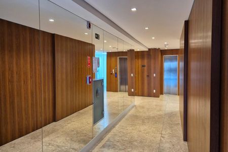 Apartamento à venda com 178m², 2 quartos e 3 vagas Apartamento à venda com 178m², 2 quartos e 3 vagasHall de Entrada