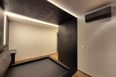 Apartamento à venda com 178m², 2 quartos e 3 vagas Apartamento à venda com 178m², 2 quartos e 3 vagasQuarto 2 - Suíte