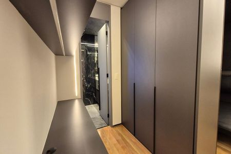 Apartamento à venda com 178m², 2 quartos e 3 vagas Apartamento à venda com 178m², 2 quartos e 3 vagasQuarto 2 - Suíte