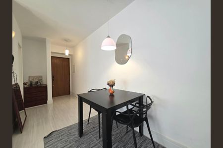 Apartamento para alugar com 43m², 1 quarto e 1 vagaSala