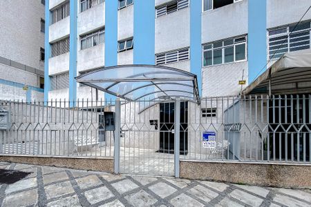 Apartamento à venda com 90m², 3 quartos e 1 vagaFachada - Plaquinha