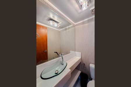 Apartamento para alugar com 121m², 3 quartos e 2 vagas Apartamento para alugar com 121m², 3 quartos e 2 vagasLavabo