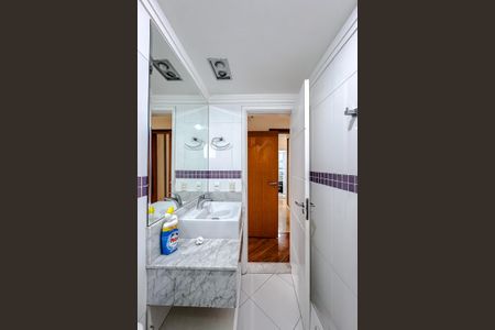 Apartamento para alugar com 121m², 3 quartos e 2 vagas Apartamento para alugar com 121m², 3 quartos e 2 vagasBanheiro