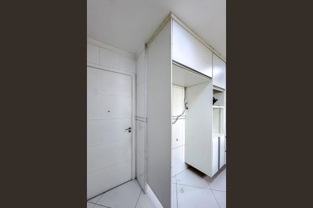 Apartamento para alugar com 121m², 3 quartos e 2 vagas Apartamento para alugar com 121m², 3 quartos e 2 vagasCozinha
