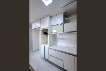 Apartamento para alugar com 121m², 3 quartos e 2 vagas Apartamento para alugar com 121m², 3 quartos e 2 vagasCozinha