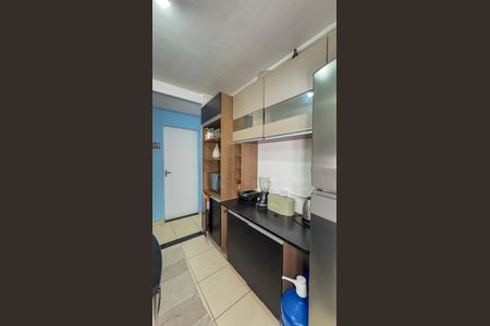 Apartamento à venda com 47m², 2 quartos e 1 vaga Apartamento à venda com 47m², 2 quartos e 1 vagaCozinha e Área de Serviço