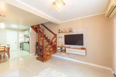 Casa à venda com 2 quartos, 63m² em Mato Grande, Canoas