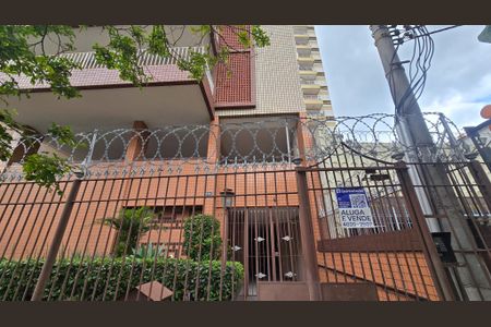 Apartamento à venda com 134m², 3 quartos e 1 vagaFachada do Prédio com placa
