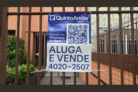 Apartamento à venda com 134m², 3 quartos e 1 vagaFachada do Prédio com placa