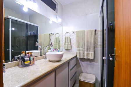 Apartamento à venda com 134m², 3 quartos e 1 vagaBanheiro da Suíte