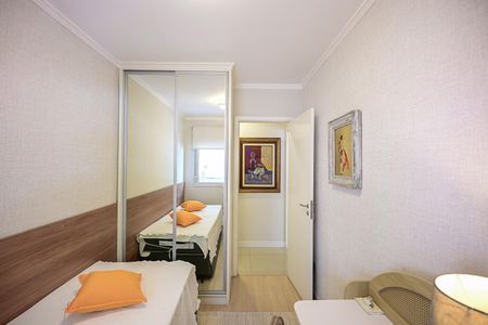 Apartamento para alugar com 72m², 2 quartos e 2 vagasQuarto