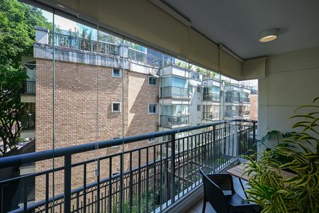 Apartamento para alugar com 72m², 2 quartos e 2 vagasVaranda