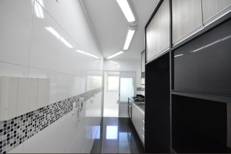 Apartamento à venda com 80m², 3 quartos e 2 vagasCozinha