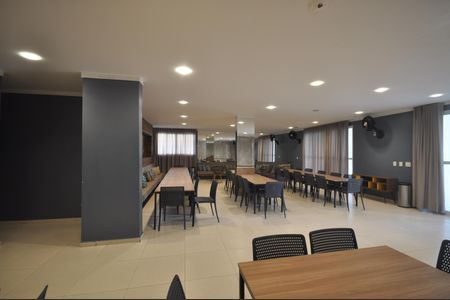 Apartamento à venda com 80m², 3 quartos e 2 vagasÁrea comum - Salão de festas