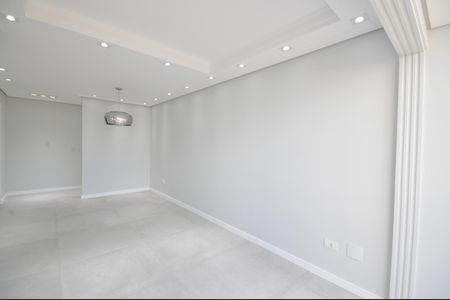 Sala de apartamento para alugar com 3 quartos, 80m² em Vila Nivi, São Paulo