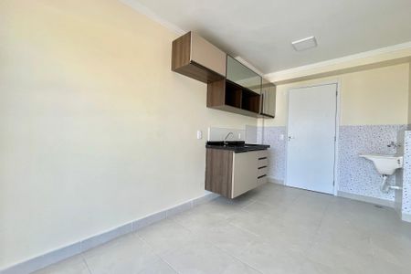 Sala de apartamento para alugar com 1 quarto, 27m² em Jardim Itacolomi, São Paulo