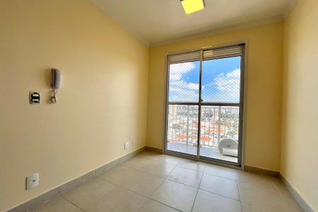 Sala de apartamento para alugar com 1 quarto, 27m² em Jardim Itacolomi, São Paulo
