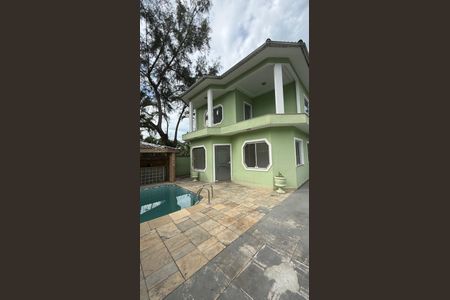 Casa de condomínio para alugar com 380m², 4 quartos e 1 vaga