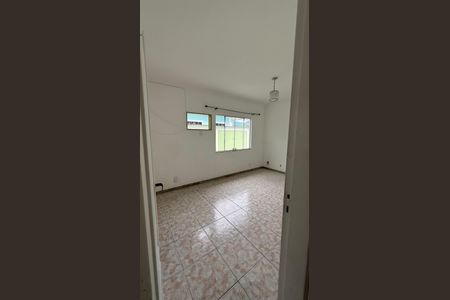 Casa de Condomínio para alugar com 4 quartos, 380m² em Taquara, Rio de Janeiro