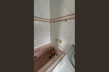 Casa de condomínio para alugar com 380m², 4 quartos e 1 vaga