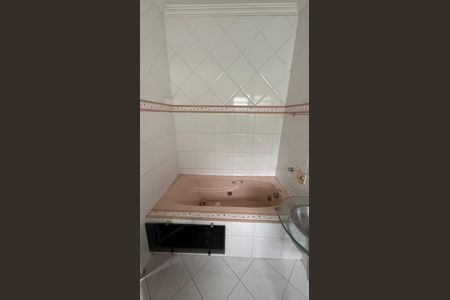 Casa de condomínio para alugar com 380m², 4 quartos e 1 vaga