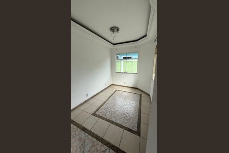 Casa de Condomínio para alugar com 4 quartos, 380m² em Taquara, Rio de Janeiro