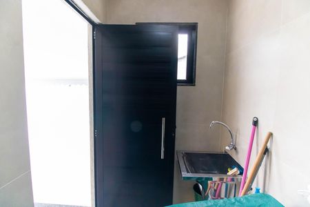 Casa à venda com 180m², 3 quartos e 2 vagas Casa à venda com 180m², 3 quartos e 2 vagasÁrea de Serviço