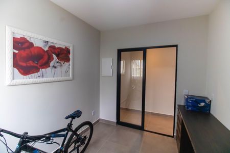 Casa à venda com 180m², 3 quartos e 2 vagas Casa à venda com 180m², 3 quartos e 2 vagasQuarto 1