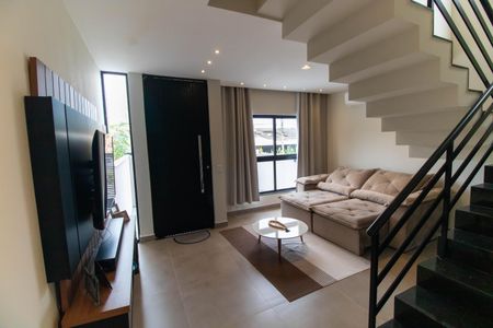 Sala de casa à venda com 3 quartos, 180m² em Maravista, Niterói