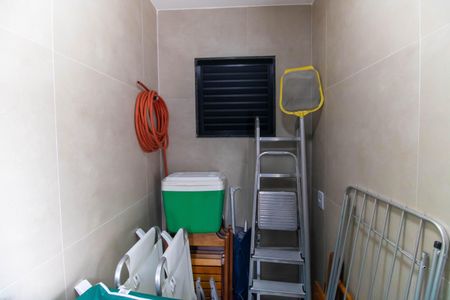 Casa à venda com 180m², 3 quartos e 2 vagas Casa à venda com 180m², 3 quartos e 2 vagasÁrea de Serviço
