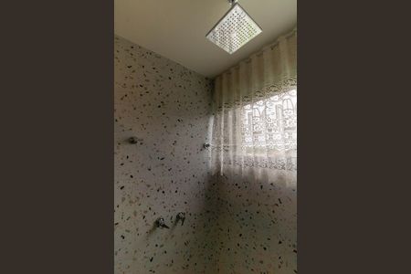 Casa à venda com 180m², 3 quartos e 2 vagas Casa à venda com 180m², 3 quartos e 2 vagasBanheiro da Suíte