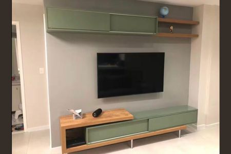 Sala de apartamento para alugar com 2 quartos, 70m² em Barra da Tijuca, Rio de Janeiro