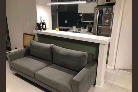 Sala de apartamento para alugar com 2 quartos, 70m² em Barra da Tijuca, Rio de Janeiro