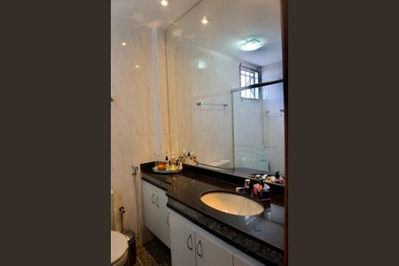 Apartamento à venda com 88m², 3 quartos e 2 vagasBanheiro