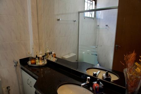 Apartamento à venda com 88m², 3 quartos e 2 vagasBanheiro