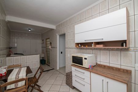 Casa para alugar com 142m², 2 quartos e 8 vagasCozinha