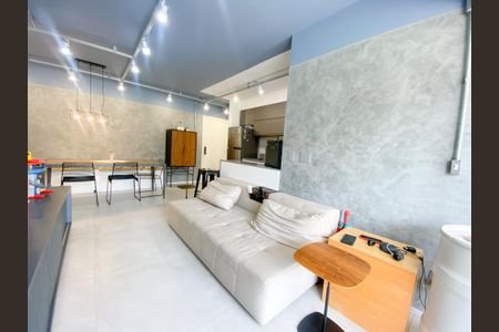 Sala de apartamento à venda com 2 quartos, 71m² em Vila Ipojuca, São Paulo
