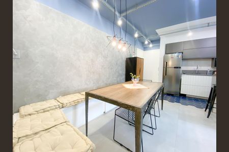 Apartamento à venda com 71m², 2 quartos e 2 vagasSala