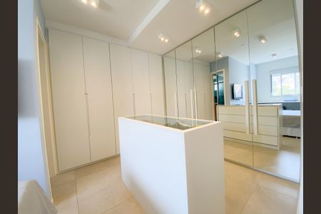 Apartamento à venda com 71m², 2 quartos e 2 vagasCloset Suíte
