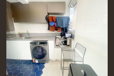 Apartamento à venda com 71m², 2 quartos e 2 vagasÁrea de Serviço