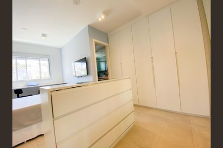Apartamento à venda com 71m², 2 quartos e 2 vagasCloset Suíte