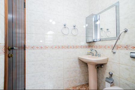 Casa para alugar com 361m², 3 quartos e 10 vagasBanheiro da Suíte