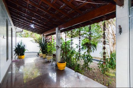 Casa para alugar com 361m², 3 quartos e 10 vagasEntrada Social 