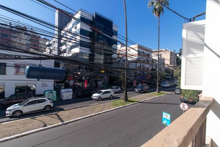 Apartamento à venda com 65m², 2 quartos e sem vaga Apartamento à venda com 65m², 2 quartos e sem vagaSacada