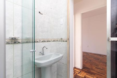 Apartamento à venda com 65m², 2 quartos e sem vaga Apartamento à venda com 65m², 2 quartos e sem vagaBanheiro