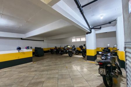 Apartamento para alugar com 72m², 2 quartos e 1 vagaGaragem